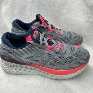 New balance fresh foam more sneakers ladies sz 6-7